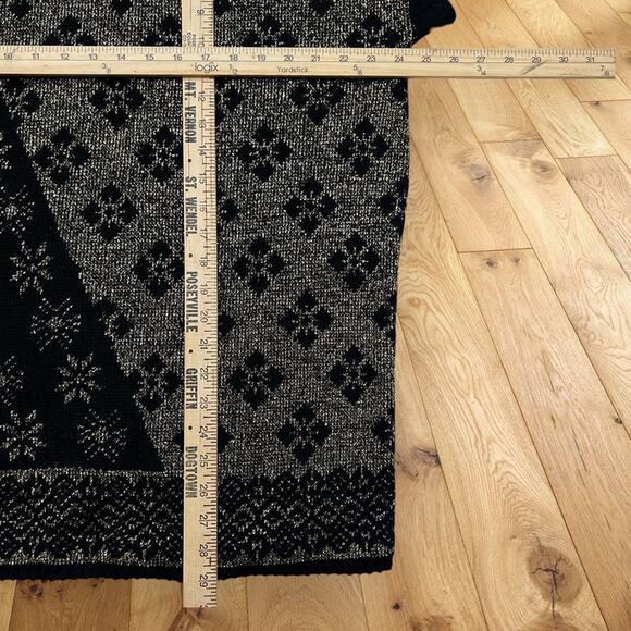 Vintage Trimmings Acrylic Black Gold Metallic Christmas Sweater - Picture 4 of 8